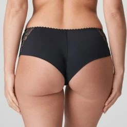 Beste recensies van π PrimaDonna Belgravia Luxe String 0663221 Zwart - Maat 48 π 9 Beste recensies van π PrimaDonna Belgravia Luxe String 0663221 Zwart - Maat 48 π -lingerie-dames-badmode Verkoop 550x559 10