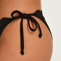 Top 10 😍 Hunkemöller Dames Badmode Brazilian 👙 Bikinibroekje Scallop - Zwart - Maat 2XL 😉 -lingerie-dames-badmode Verkoop 550x660 190