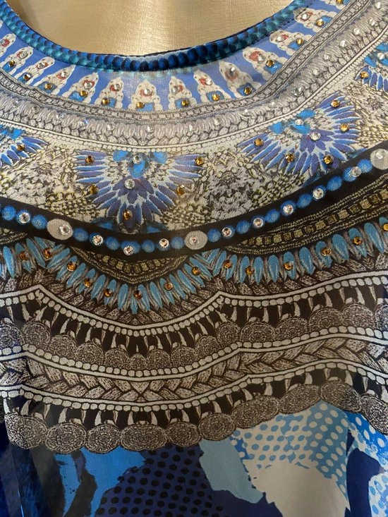 Aanbiedingen 𧨠Merkloos Kaftan Met Steentjes Extra Lang Onesize 42-50 Roze/blauw ⨠6 Aanbiedingen 𧨠Merkloos Kaftan Met Steentjes Extra Lang Onesize 42-50 Roze/blauw ⨠- Afbeelding 4