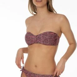 Beste recensies van 👏 Protest Barbera 21 Bandeau 👙 Bikini Top Dames - Maat S/36 👏 -lingerie-dames-badmode Verkoop 550x796 2