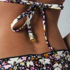 Kopen ⌛ Colourful Rebel Jade Flower 👙 Bikini Broekje Multicolor Dames - Polyamide - M ✔️ -lingerie-dames-badmode Verkoop 550x824 35
