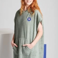 Nieuw π₯° Ponchy Verde Velho - Surf Poncho - Groot π 14 Nieuw π₯° Ponchy Verde Velho - Surf Poncho - Groot π -lingerie-dames-badmode Verkoop 550x825 124