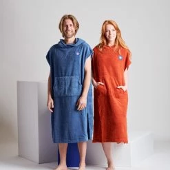 Beste deal 😀 Merkloos Ponchy - Surf Poncho - Handdoek Poncho – Marrom Velho - Maat Klein - Slim Fit – Uniseks - Katoen 🔥 -lingerie-dames-badmode Verkoop 550x825 181